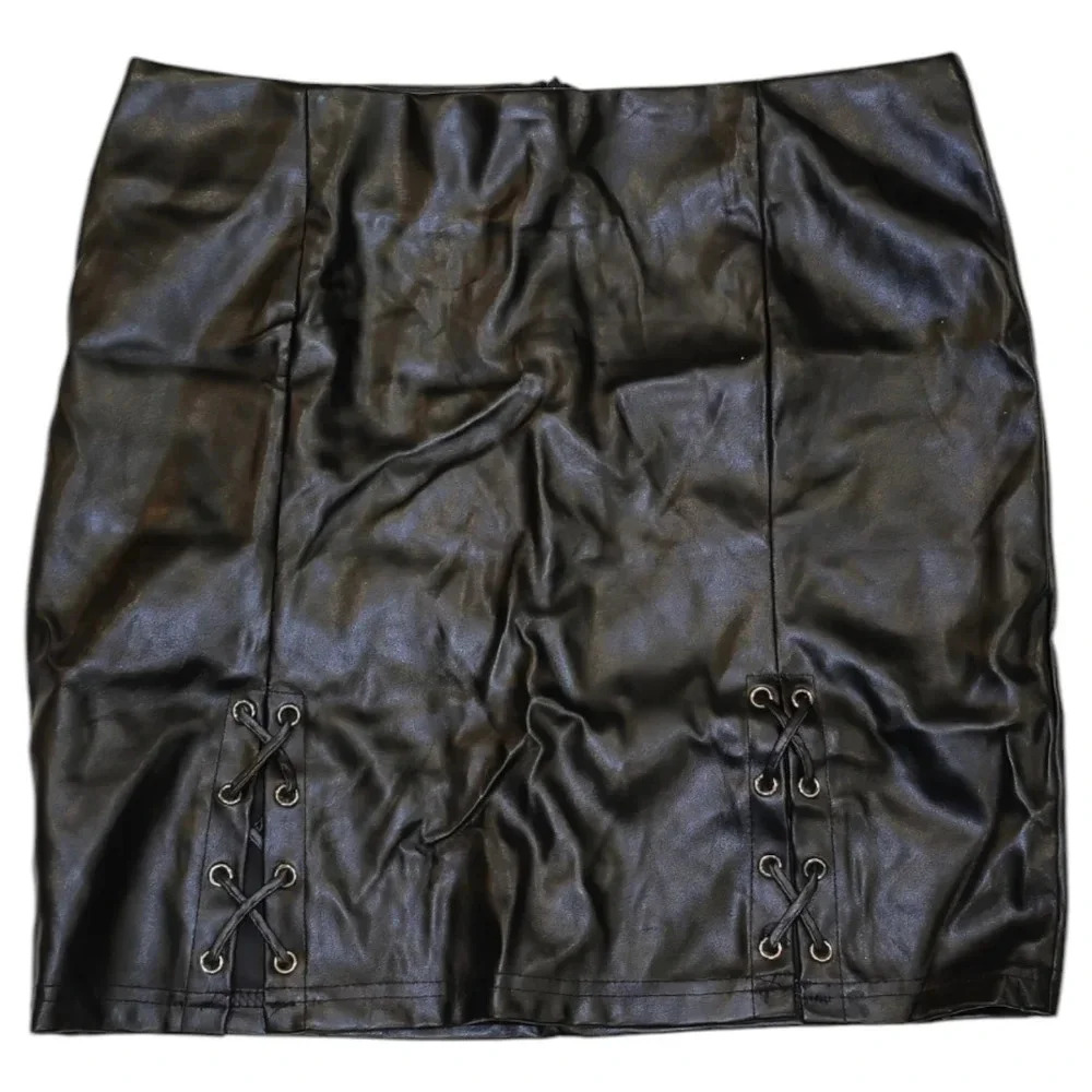 Parisian Black High Waisted Faux Leather Side Lace Up Mini Skirt Size 12 - Picture 2 of 9